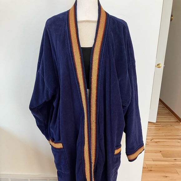 Yves Saint Laurent bathrobe - Picture 2 of 9